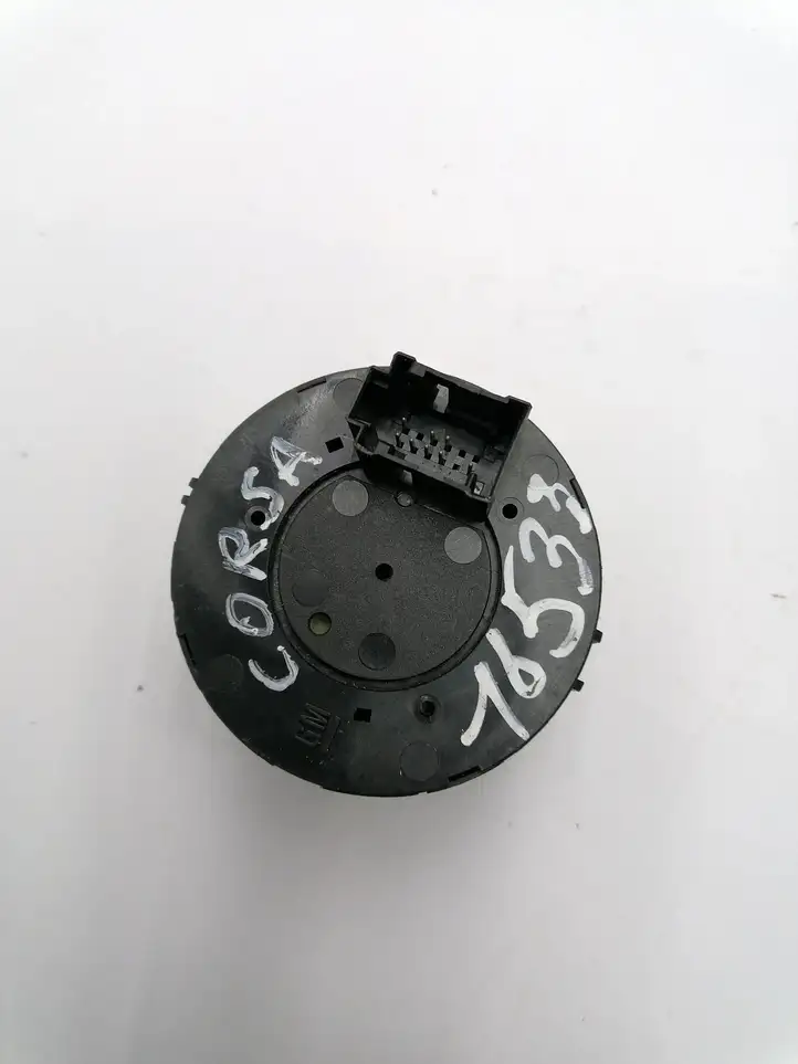 Opel Corsa D (2006 - 2010) 13249396 Включатель фонарей — фото 4