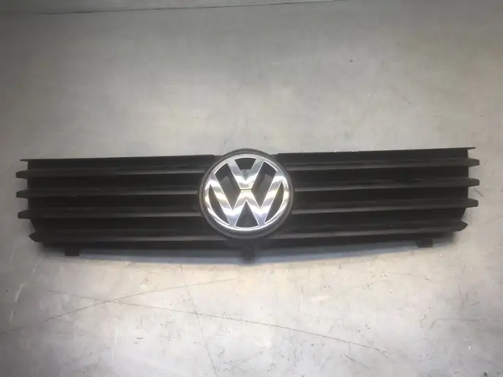Volkswagen Polo (2001 - 2005) 6N0853651 Нижняя решетка переднего бампера — фото 1