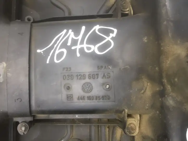 Volkswagen Polo (2001 - 2005) 030129607 Крышка двигателя декоративная — фото 2