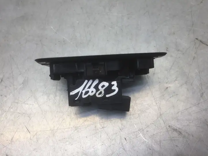 Volvo XC90 (2019 - ) 31376458 Кнопка стеклоподъемников — фото 3