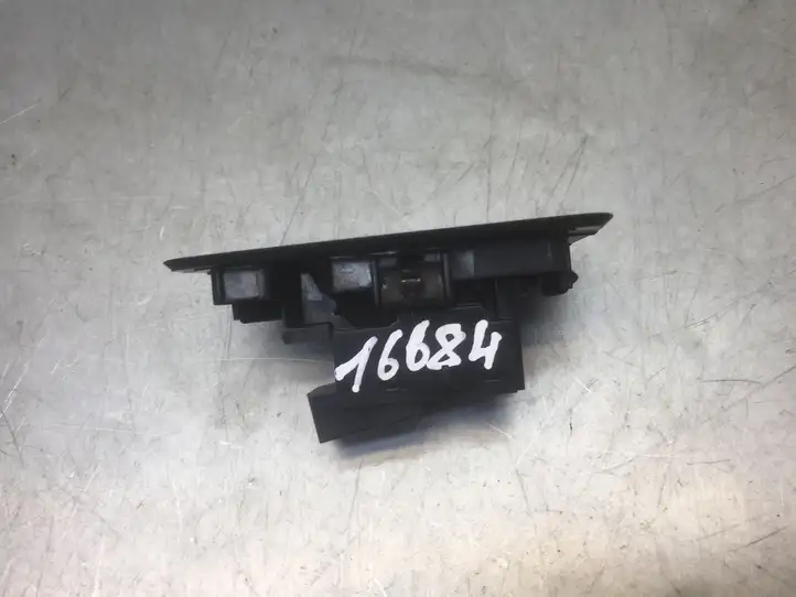 Volvo XC90 (2019 - ) 31376458 Кнопка стеклоподъемников — фото 3