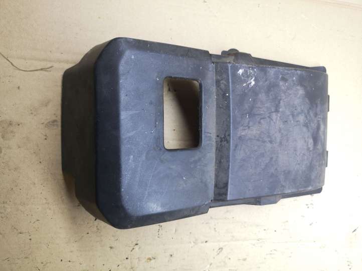 Volvo V50 (2004 - 2008)  30667276 Крышка ящика аккумулятора