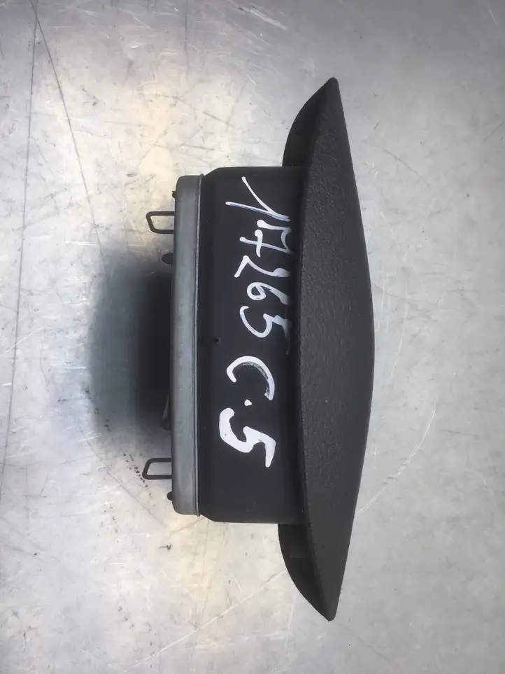 Citroen C5 (2004 - 2008) 965093114ZE Подушка безопасности руля — фото 2