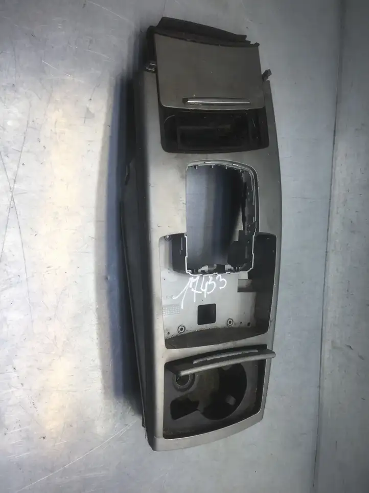 Audi A6 S6 C6 4F (2004 - 2008) 4F2864261 Другая деталь консоли (туннеля) — фото 2