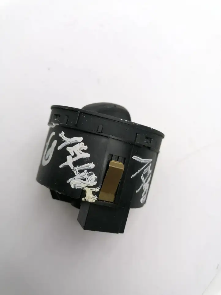Audi A6 S6 C6 4F (2004 - 2008) 4F2941531 Включатель фонарей — фото 3