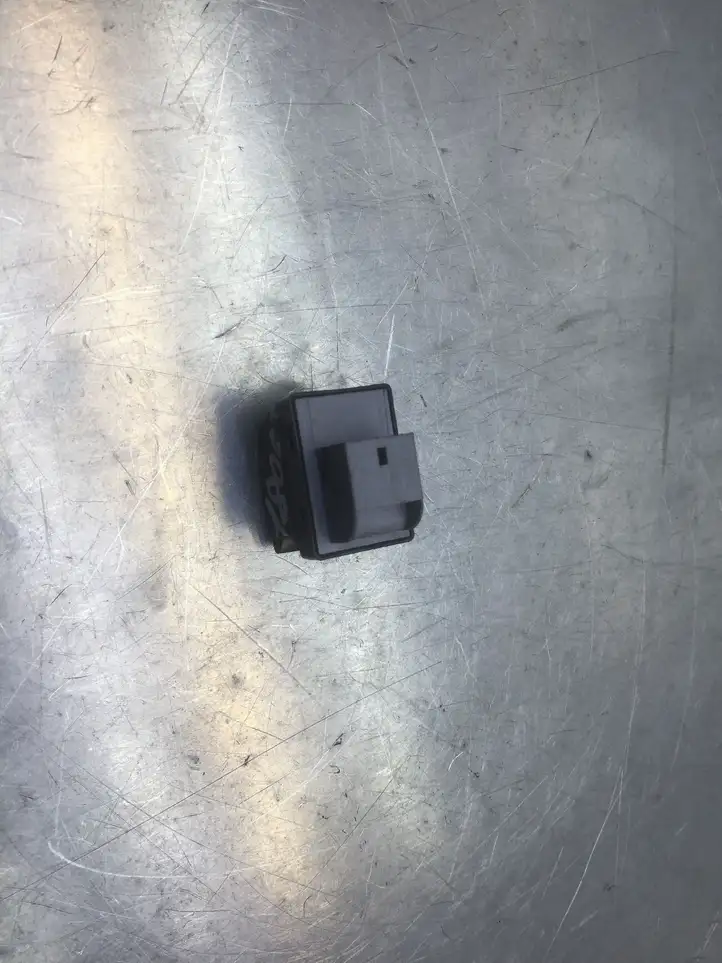 Audi A4 S4 B7 8E 8H (2004 - 2009) 8E0959855 Кнопка стеклоподъемников — фото 3