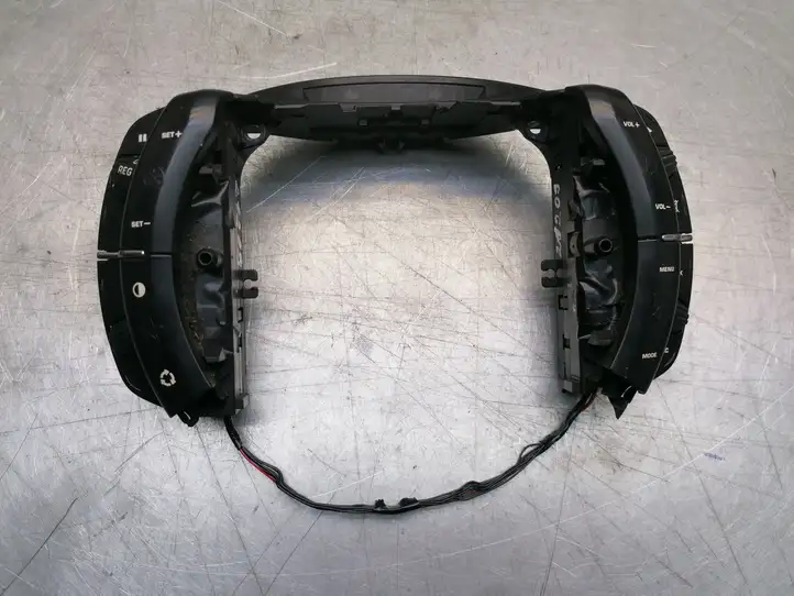 Citroen C4 (2004 - 2008) 96497903XT Кнопки на рулевом колесе — фото 1