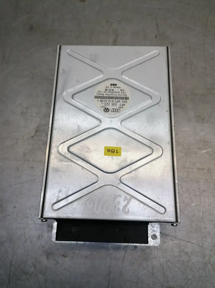 Audi A6 S6 C6 4F (2004 - 2008) 4F0035223 Усилитель звука — фото 3