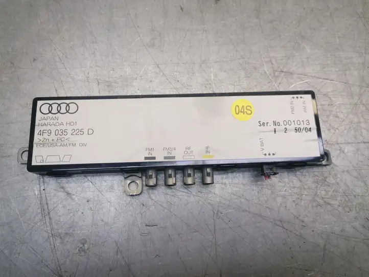 Audi A6 S6 C6 4F (2004 - 2008) 4F9035225D Усилитель антенны — фото 1