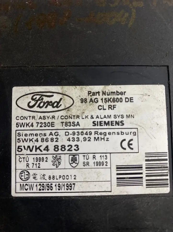 Ford Focus (1998 - 2004) 98AG15K600DE Блок управления центральным замком — фото 4