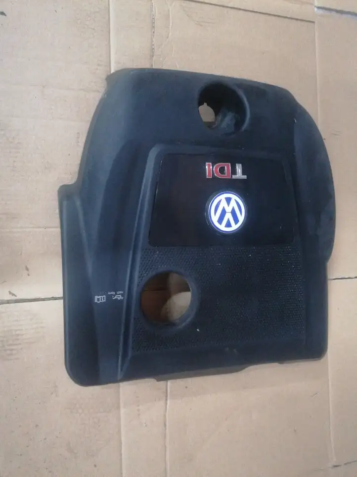 Volkswagen PASSAT B5.5 (2001 - 2005) 038103925 Крышка двигателя декоративная — фото 2