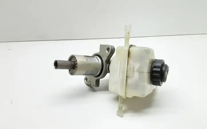 BMW 3 E90 E91 (2005 - 2012) 03350886541 Бачок тормозной жидкости — фото 1