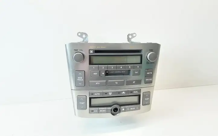 Toyota Avensis T250 (2003 - 2006) 8612005081 Магнитола / мультимедийная система — фото 1