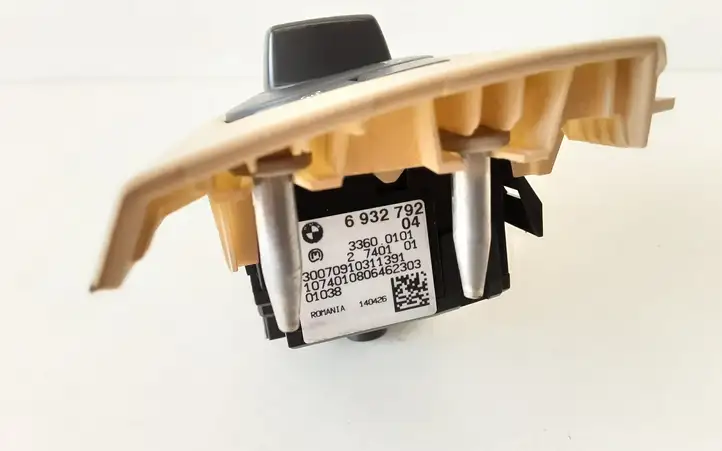 BMW 3 E90 E91 (2005 - 2012) 6932792 Включатель фонарей — фото 3