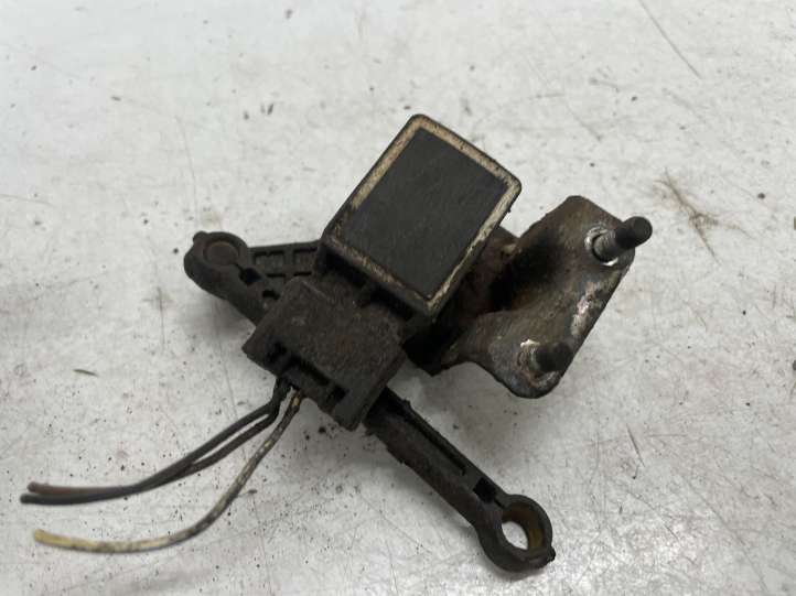 Mercedes-Benz E W211 (2002 - 2009)  A0105427717 Датчик высоты (фар)