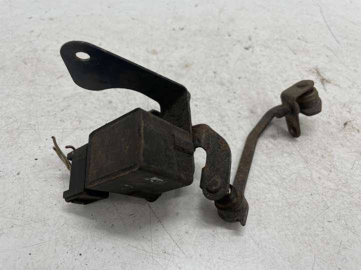 Mercedes-Benz E W211 (2002 - 2009)  A0105427717 Датчик высоты (фар)