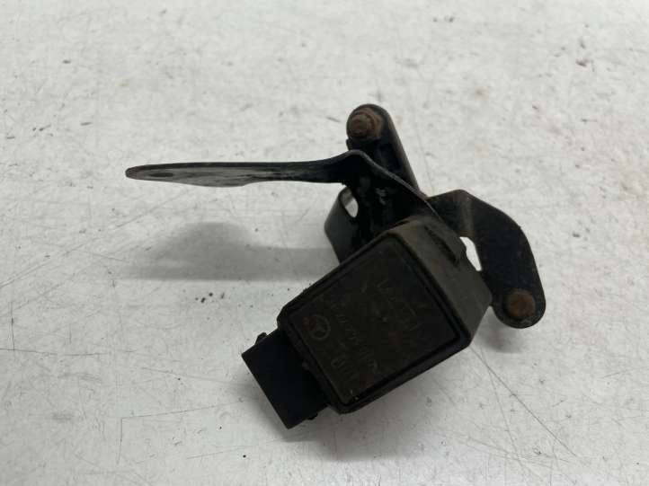 Mercedes-Benz E W211 (2002 - 2009)  A0105427717 Датчик высоты (фар)