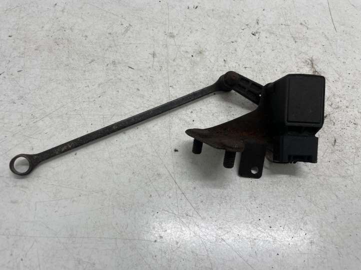 Mercedes-Benz E W211 (2002 - 2009)  A0105427717 Датчик высоты (фар)