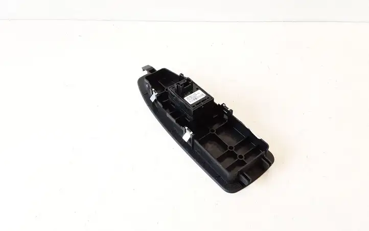 BMW 3 F30 F35 F31 (2012 - 2018) 9208107 Блок кнопок стеклоподъемников — фото 2