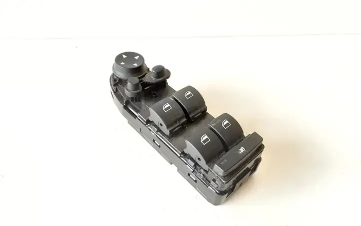 BMW 3 E90 E91 (2005 - 2012) 9132149 Кнопка стеклоподъемников — фото 1