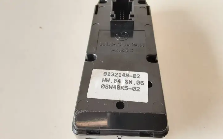 BMW 3 E90 E91 (2005 - 2012) 9132149 Кнопка стеклоподъемников — фото 3