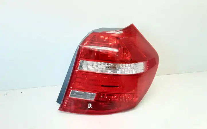 BMW 1 E81 E87 (2004 - 2011) 7184956 Задний фонарь в кузове — фото 1