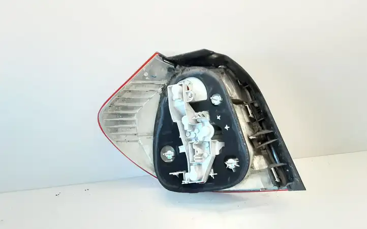 BMW 1 E81 E87 (2004 - 2011) 7184956 Задний фонарь в кузове — фото 2