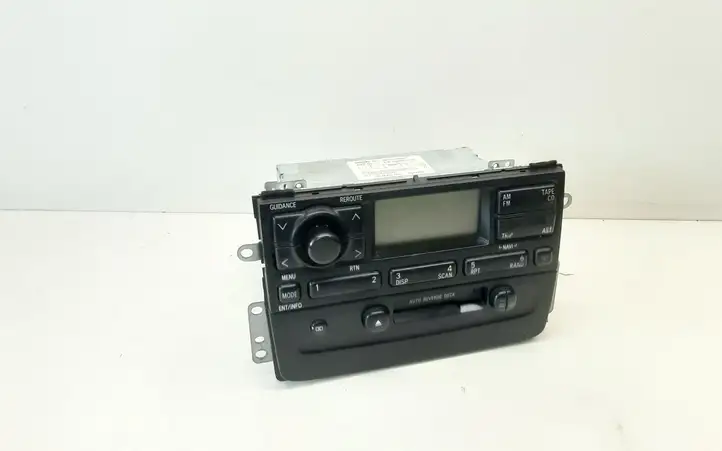 Toyota Avensis T220 (2000 - 2003) 8611005011 Магнитола / мультимедийная система — фото 1