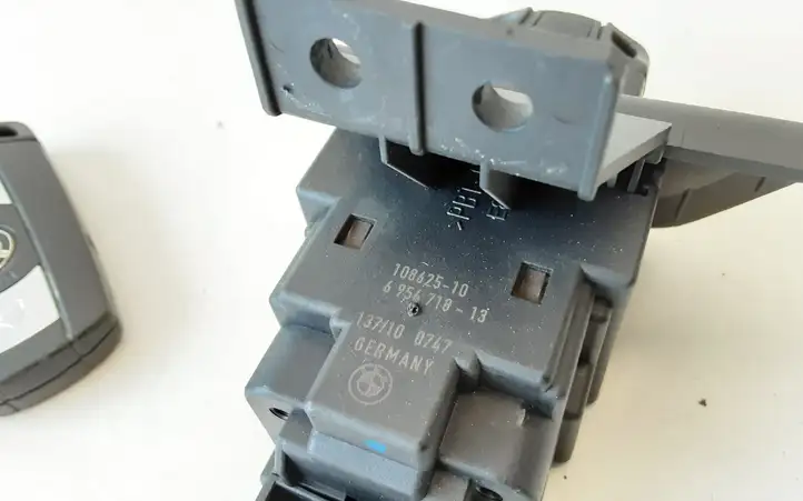 BMW 1 E81 E87 (2004 - 2011) 6954718 Замок зажигания — фото 3