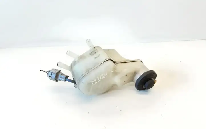 Toyota Avensis Verso (2001 - 2004) 13231140260 Бачок тормозной жидкости — фото 1