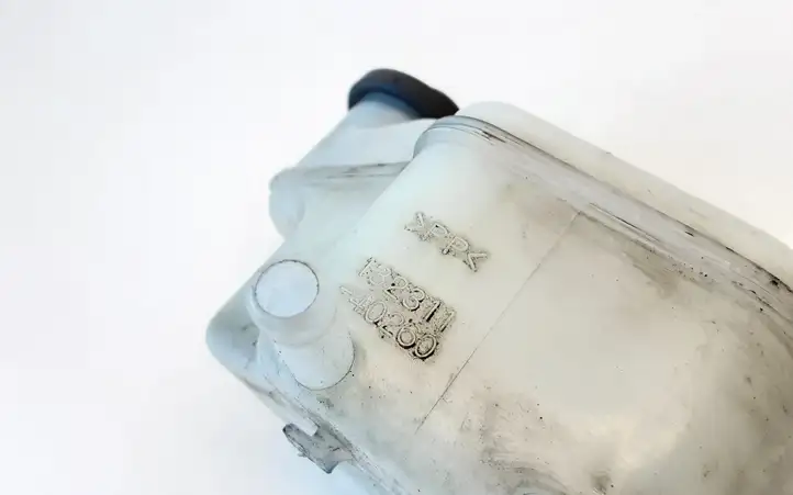 Toyota Avensis Verso (2001 - 2004) 13231140260 Бачок тормозной жидкости — фото 2