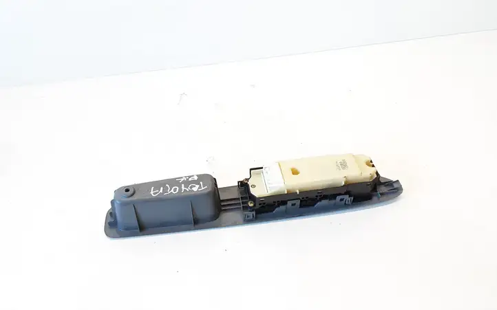 Toyota Avensis Verso (2001 - 2004) 8404044030 Блок кнопок стеклоподъемников — фото 2