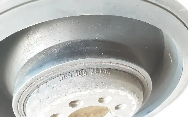 Audi A6 S6 C5 4B (2001 - 2004) 059105251M Шкив коленчатого вала — фото 2