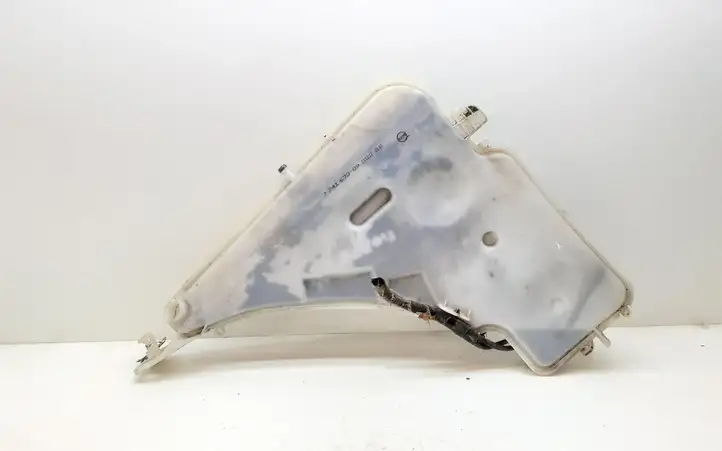 BMW 3 F30 F35 F31 (2012 - 2018) 7241673 Бачок омывателя стекла — фото 2