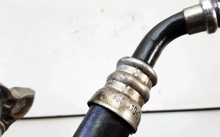 BMW 5 E60 E61 (2004 - 2010) 7800490 Трубки масляного охлаждения трансмиссии — фото 2