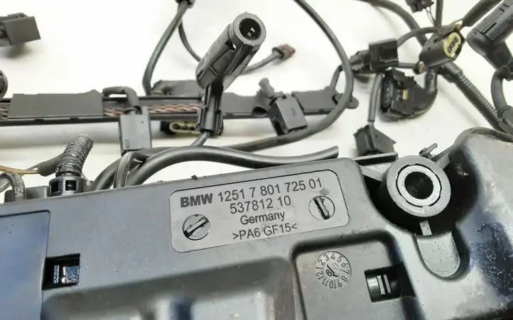 BMW 5 E60 E61 (2004 - 2010) 7801725 Проводка двигателя — фото 4