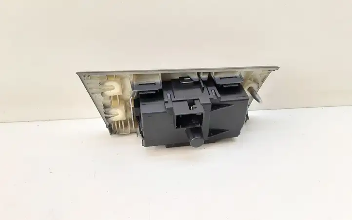 BMW 3 E90 E91 (2005 - 2012) 6932794 Включатель фонарей — фото 2