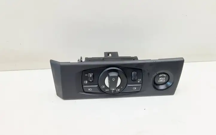BMW 5 E60 E61 (2004 - 2010) 6988555 Включатель фонарей — фото 1