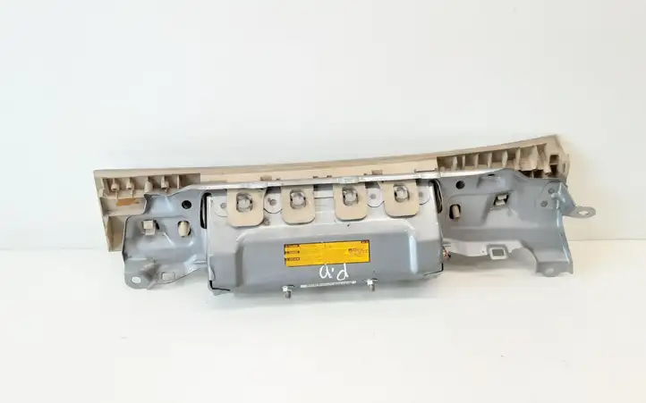 Lexus IS 220D-250-350 (2005 - 2010) 7399853010 Коленная подушка безопасности — фото 2