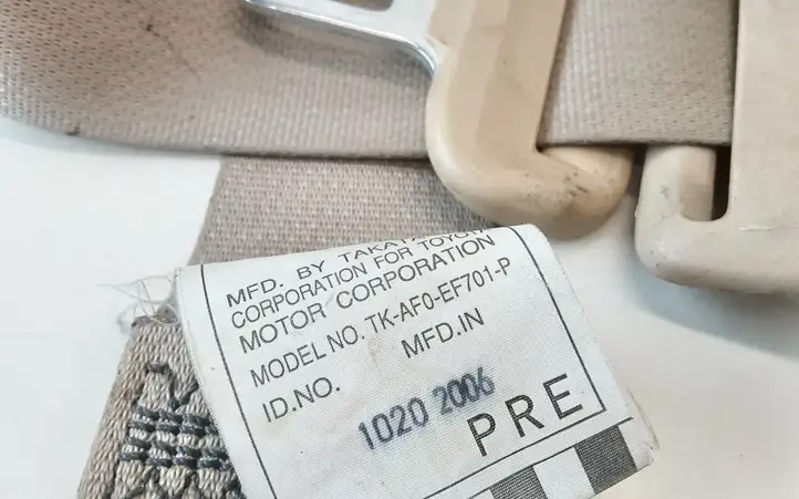 Lexus IS 220D-250-350 (2005 - 2010) TKAF0EF701P Задний ремень безопасности — фото 3