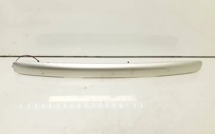 Toyota Avensis T250 (2003 - 2006) 7680105060 Подсветка номера — фото 1