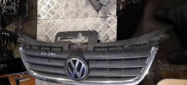 Volkswagen Touran I (2003 - 2010)   Передняя решётка