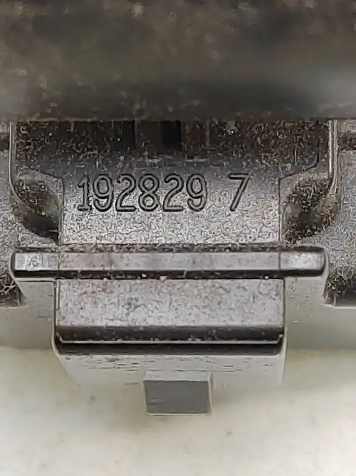 Toyota Auris 150 (2006 - 2012) 1928297 Кнопка стеклоподъемников — фото 3