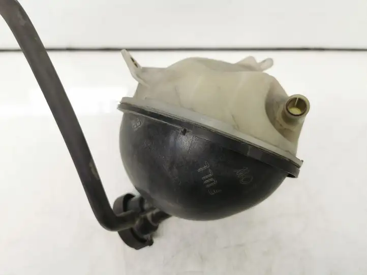 Toyota Avensis T250 (2003 - 2006) 51994A0F Расширительный бачок — фото 4