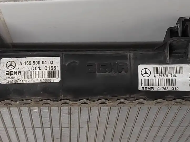 Mercedes-Benz A W169 (2004 - 2012) A1695000403 Радиатор охлаждающей жидкости двигателя — фото 4