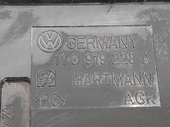 Volkswagen Touran I (2003 - 2010) 1Y0919228A Включатель надувной подушки для пассажира — фото 2