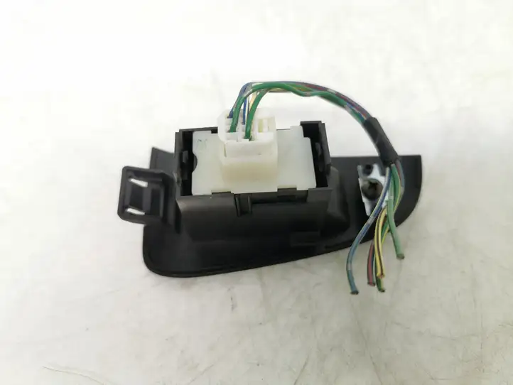 Toyota Avensis T250 (2006 - 2009) 7427105020 Блок кнопок стеклоподъемников — фото 3