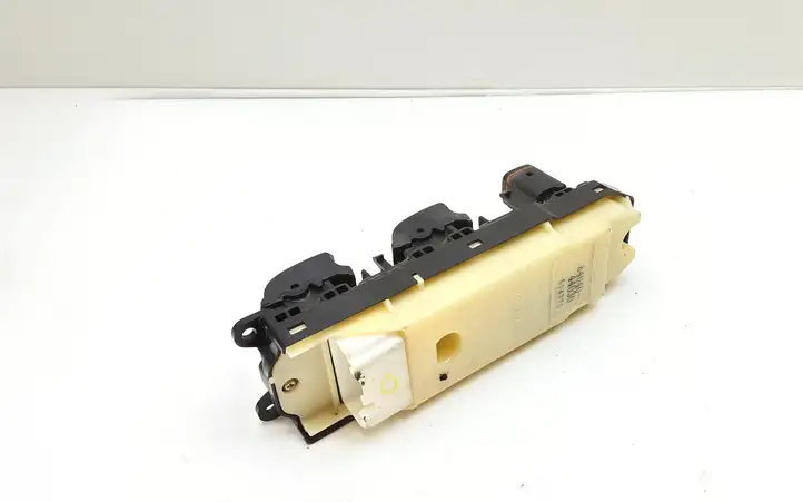 Toyota Avensis Verso (2001 - 2004) 8404044030 Блок кнопок стеклоподъемников — фото 2