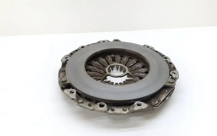 BMW 5 F10 F11 (2009 - 2016) 7603846 Корзина сцепления — фото 1