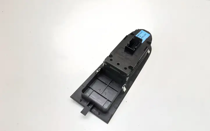 BMW 3 E92 E93 (2005 - 2014) 9155510 Кнопка стеклоподъемников — фото 2